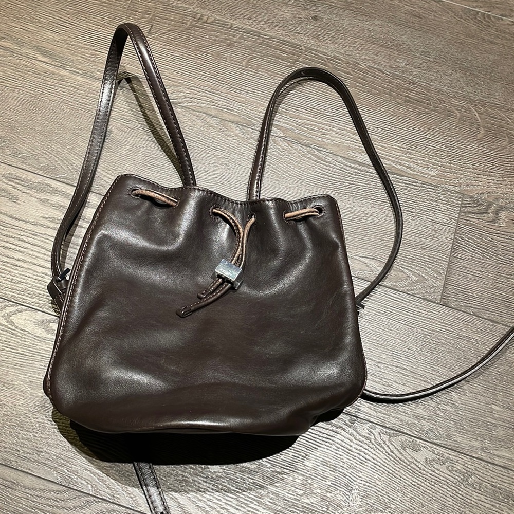 ARITZIA | Auxiliary Brown Leather Bucket Bag Backpack